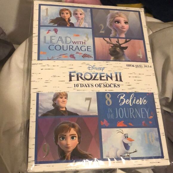 Disney Frozen ❄️Il 10 days of Socks - Picture 1 of 2